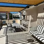 Ula Apartment *