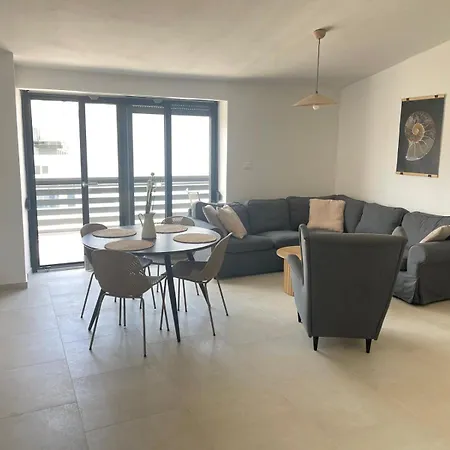 Ula Apartment